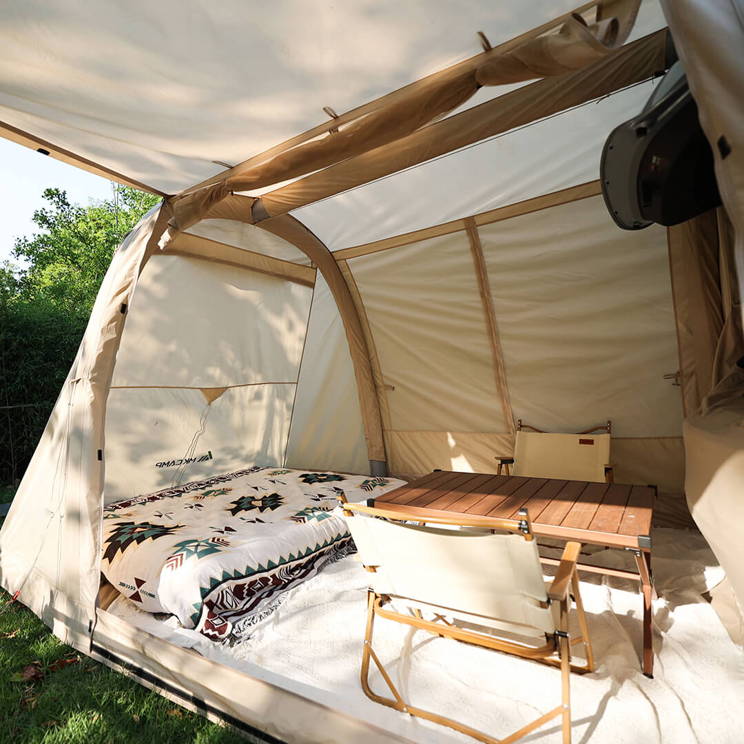 Fashion tent over picnic table